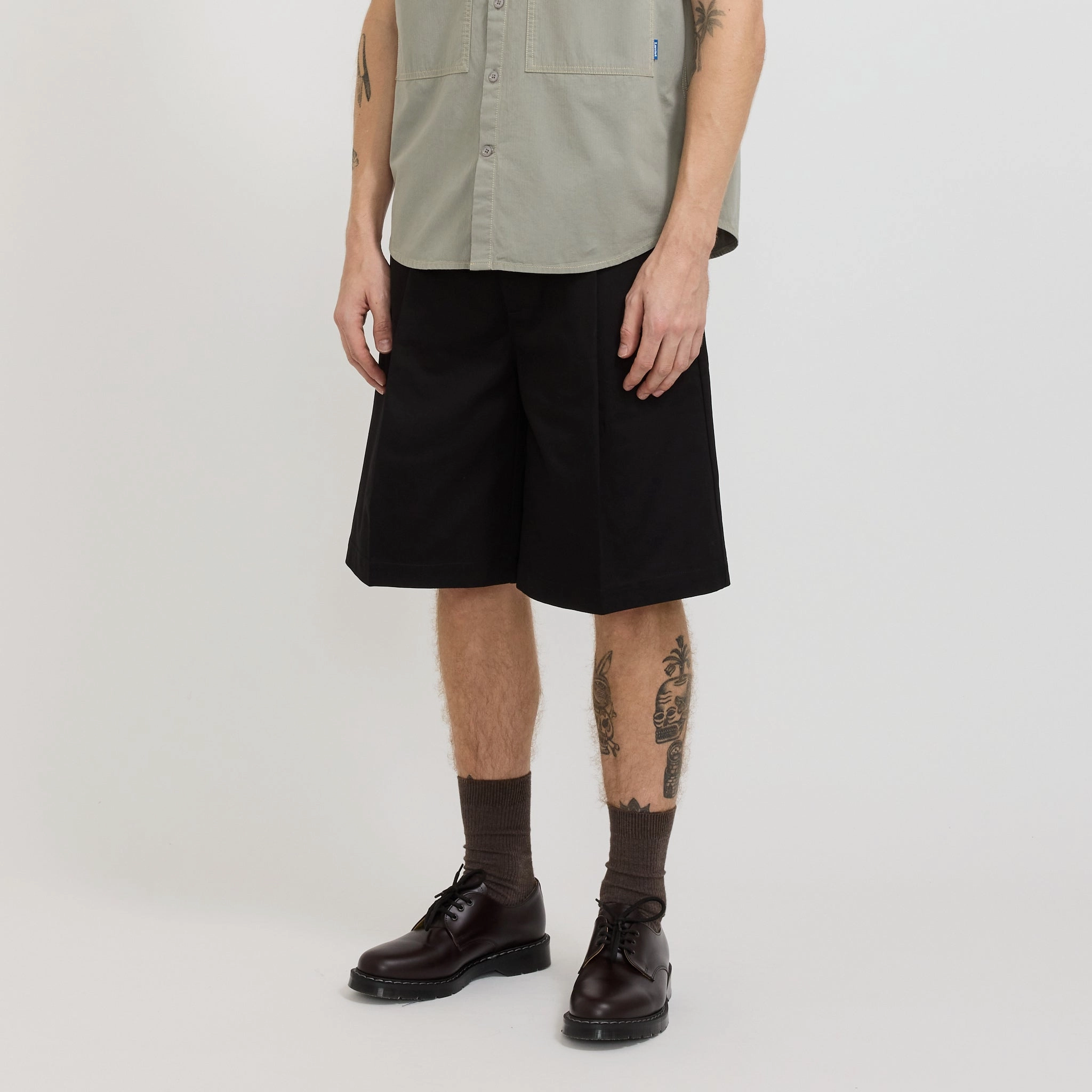 Lyu Short Black Athletic Design On-The-Go Style