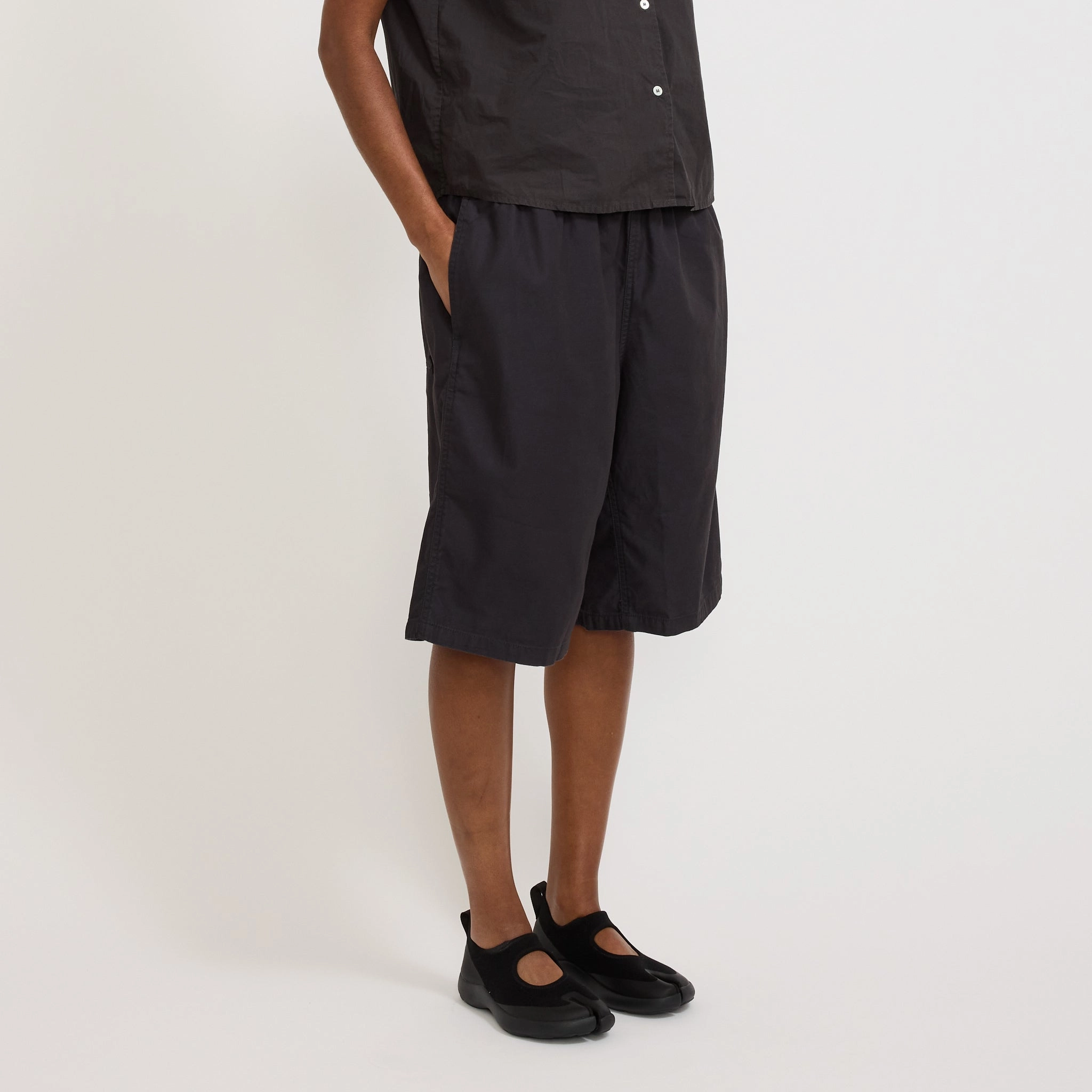 Swell Short Black Womens Versatile Layering Capability
