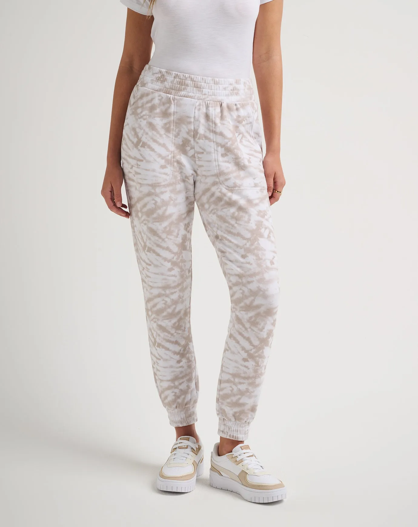 Smart Design Easy Comfort Flora And Fauna Cloud Fleece Jogger