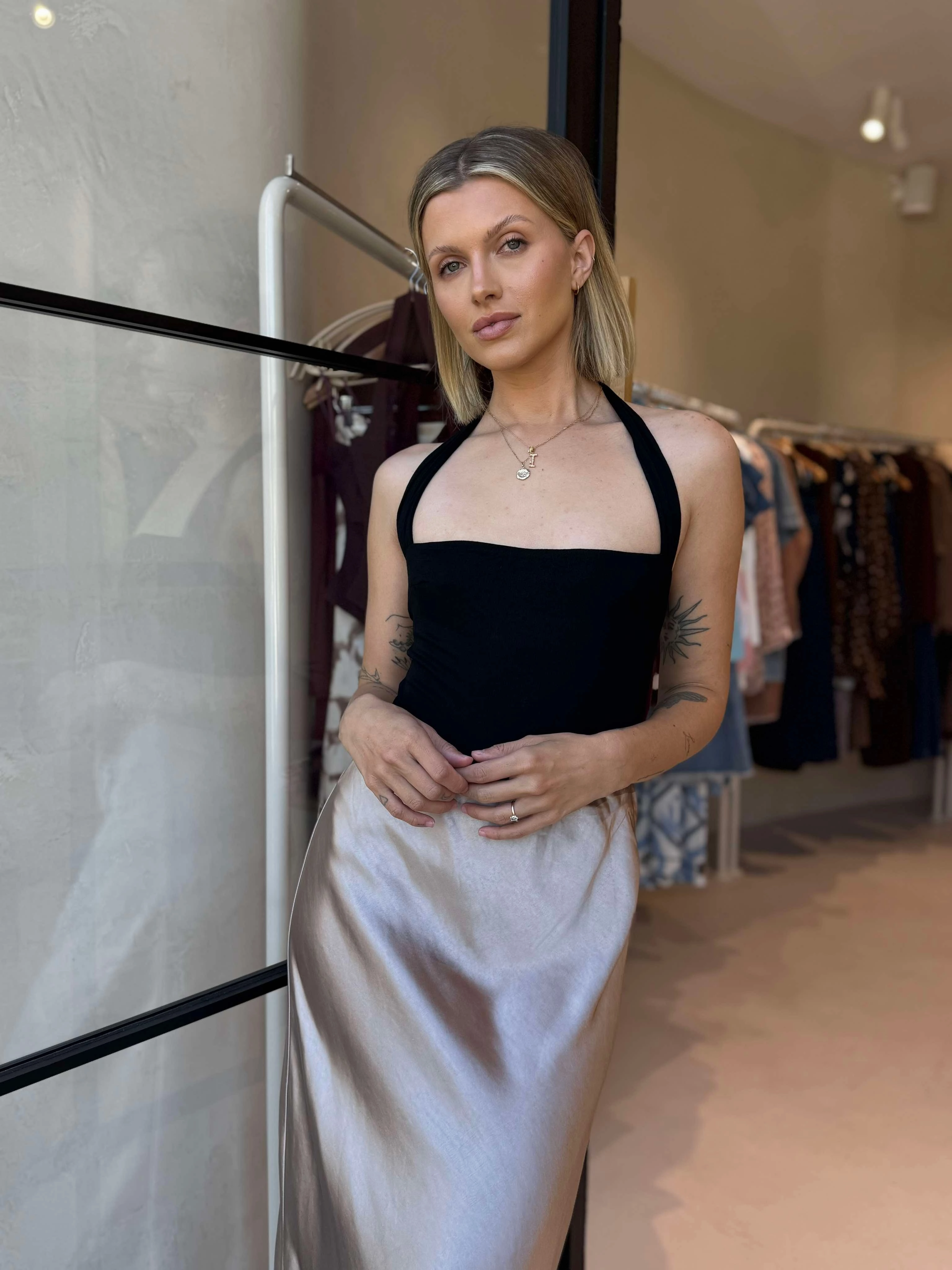 SONNY SATIN SKIRT - CHAMPAIGNE flared silhouette