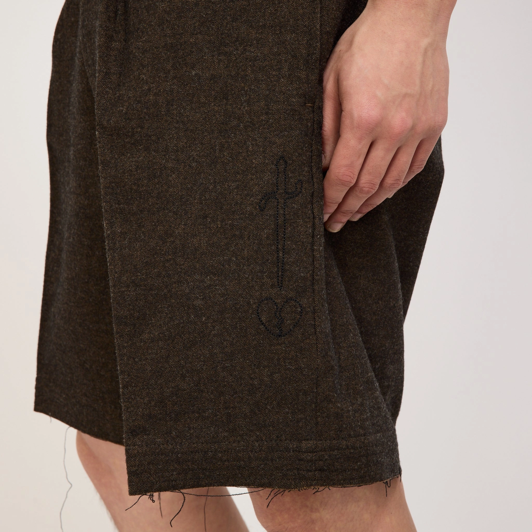 Pleated Suit Short Chocolate sophisticated appearance