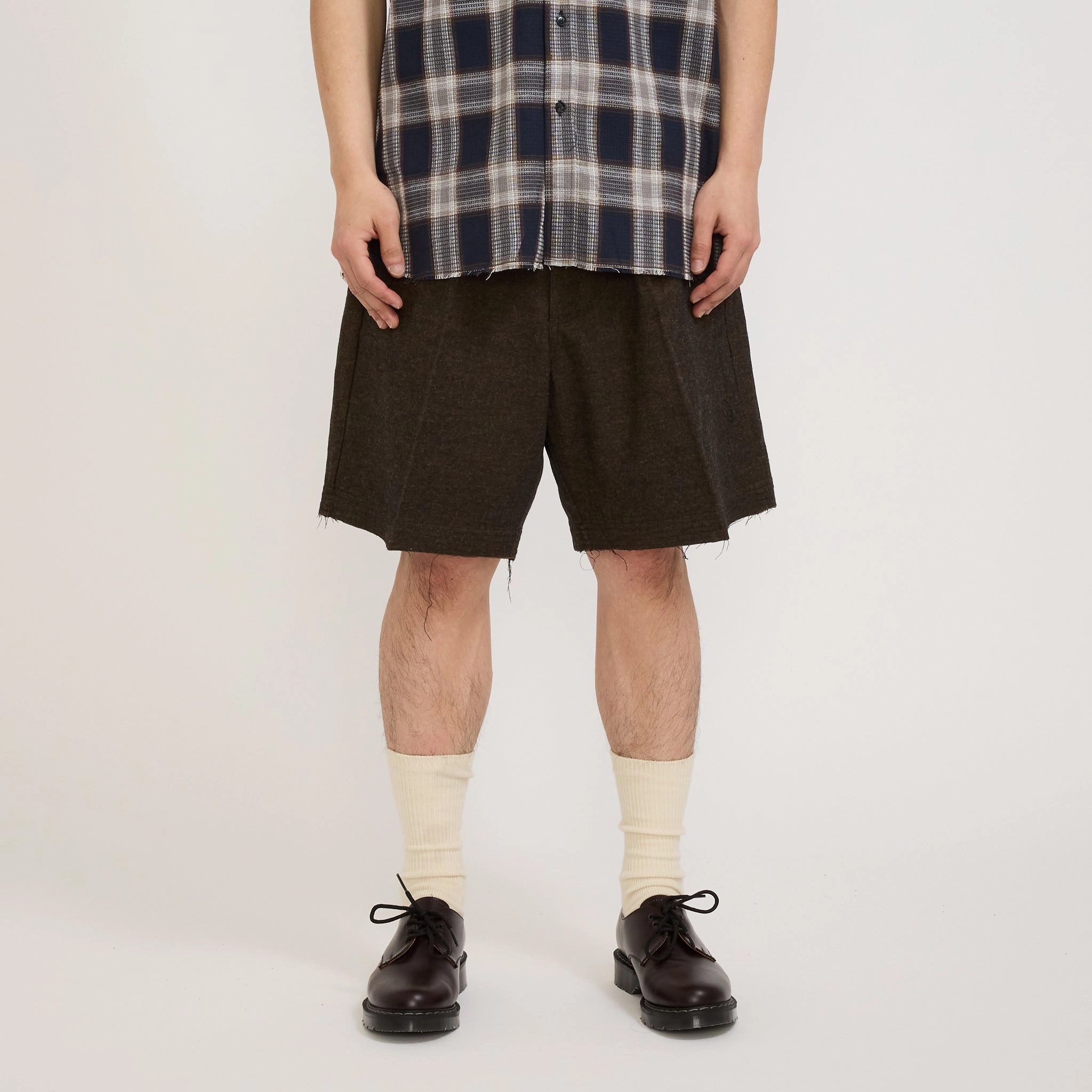 Pleated Suit Short Chocolate Weekend Ready