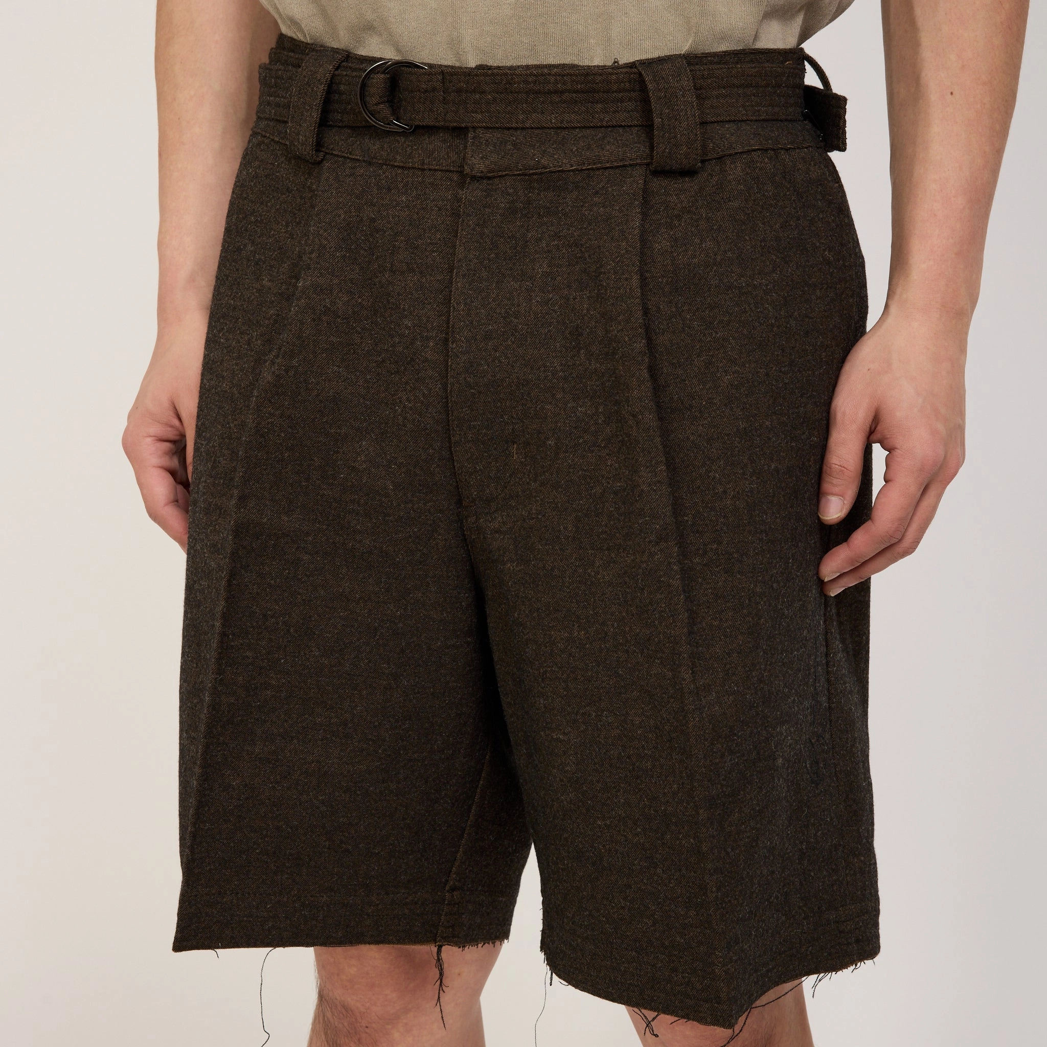 Slip Resistant Inner Lining Durable Weave Pleated Suit Short Chocolate