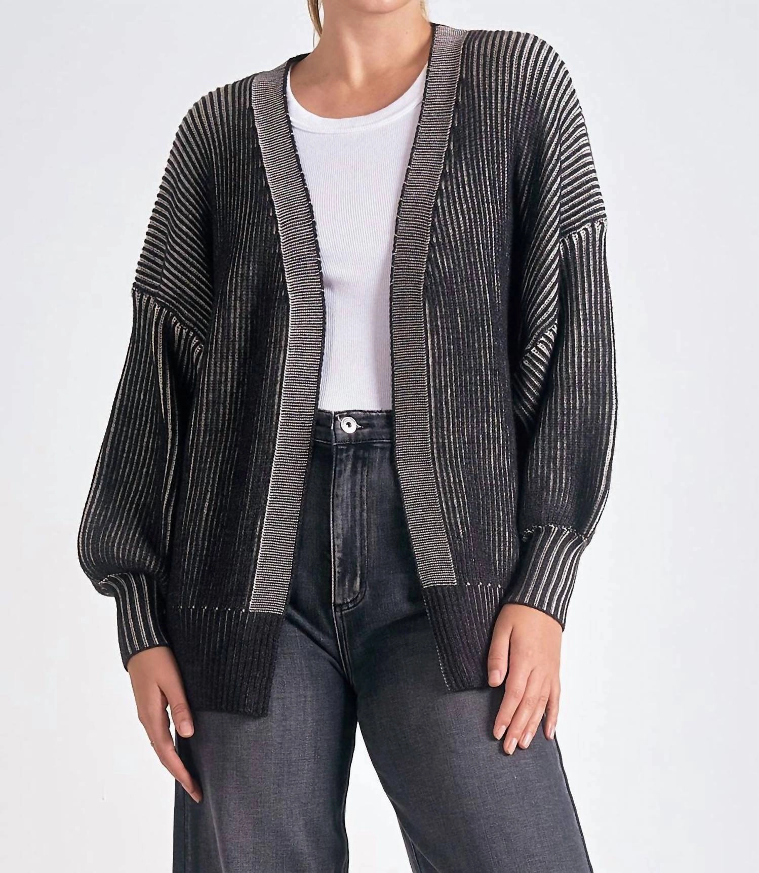 Ribbed Ombre Sweater Cardigan In Black/white Simple Warmth