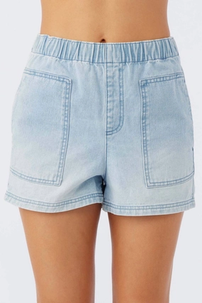 Sonnet Shorts In Light Indigo Bleach Beach Bound