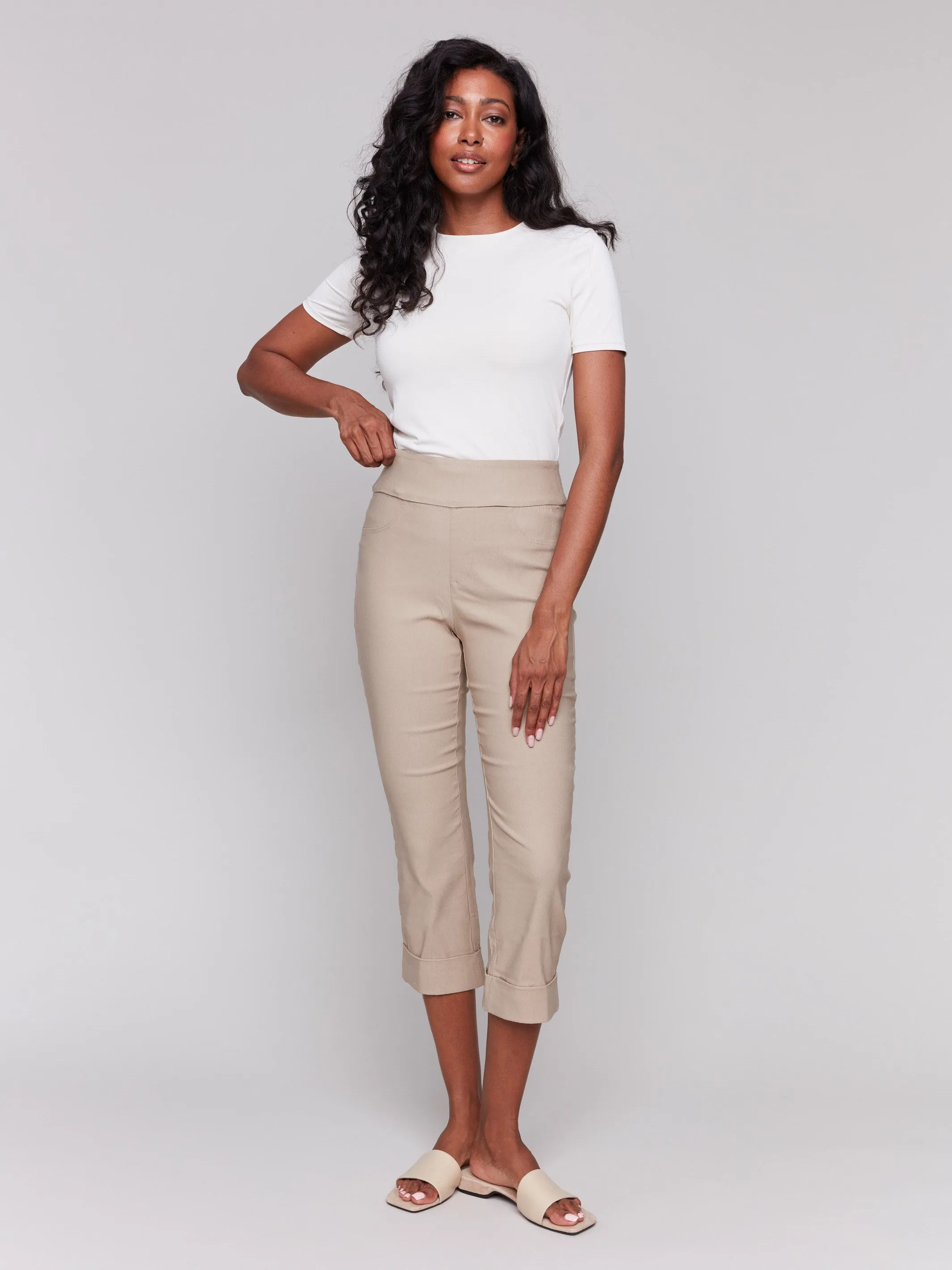 Seam-Free Stretch Pull-On Capri Pants - Greige