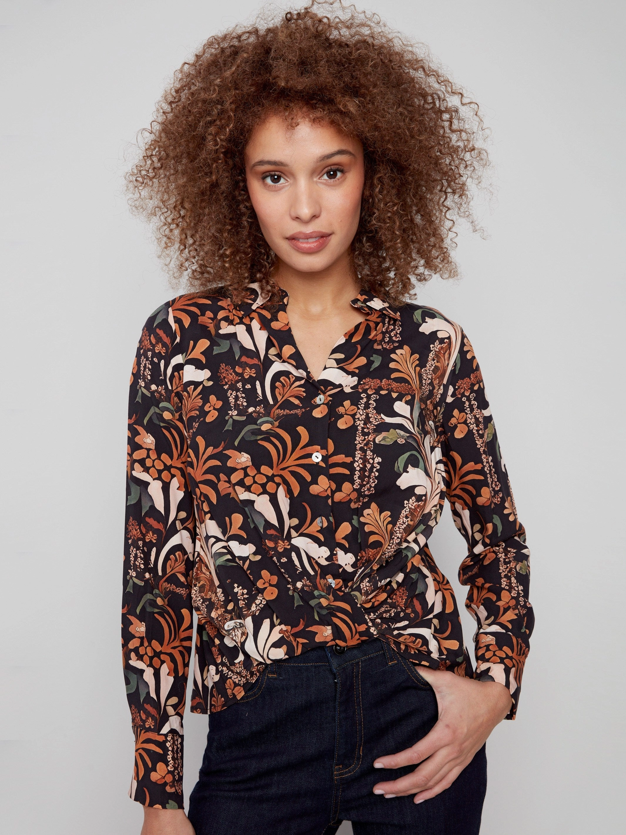 Fitted Silhouette Printed Viscose Button-Down Shirt With Twisted Front - Batik