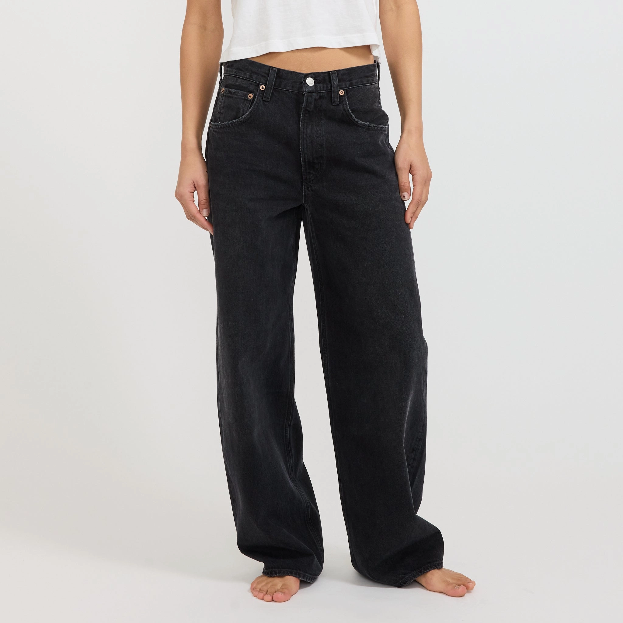 Low Curve Black Tar Modern Minimalist Fashion Lover Softened Seams