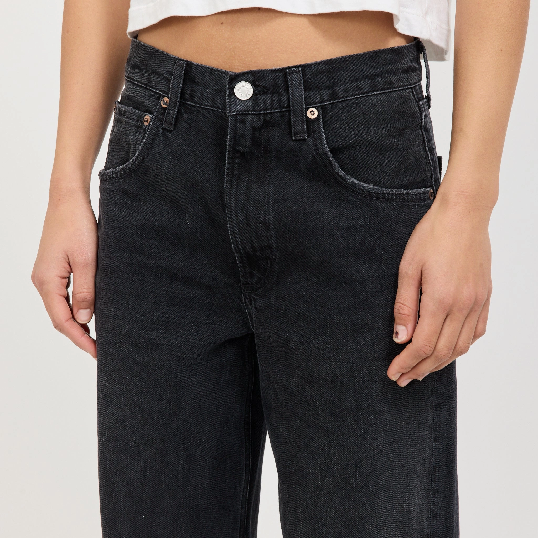 Party Look Classic Wear Low Curve Black Tar