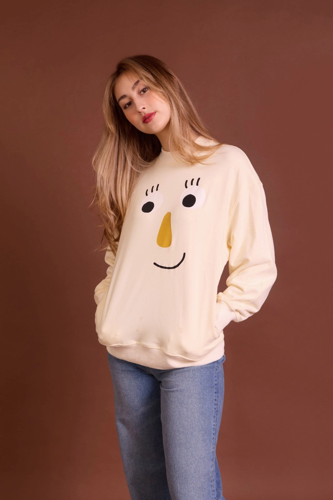 Winter-Ready Fashion The Peep Jumper in Beige
