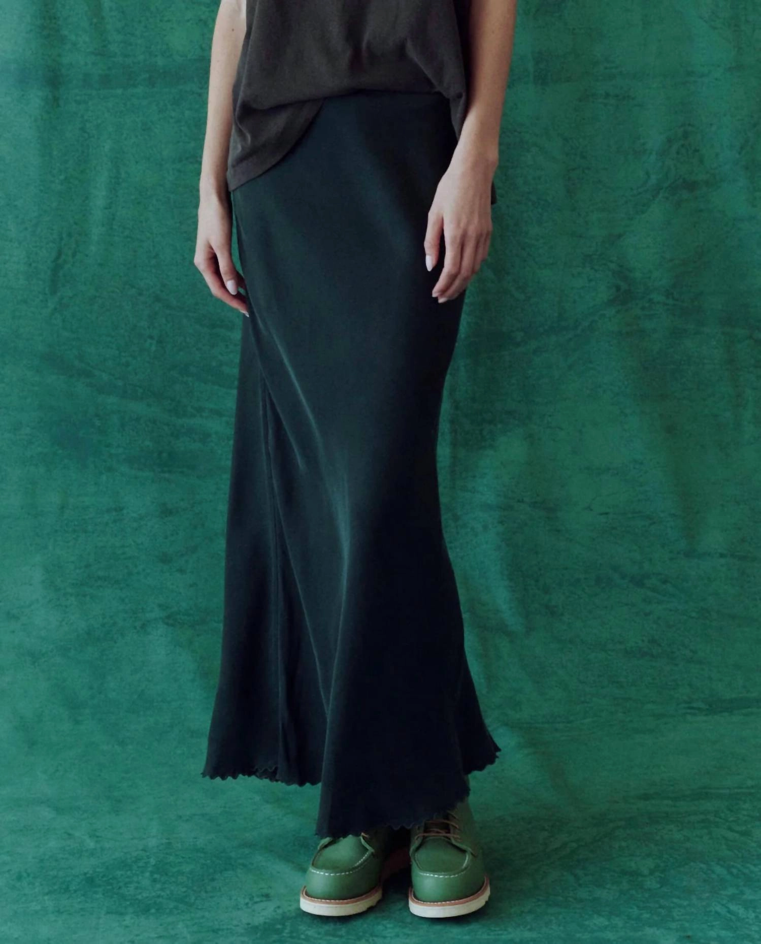 Embroidered Detail Chic Appeal The Seabank Maxi Skirt In Winter Pine