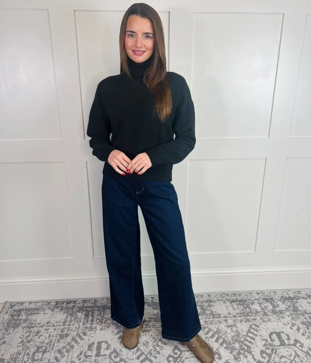 Breathable Design Fit Layered Warmth Black Soft Funnel Neck Jumper