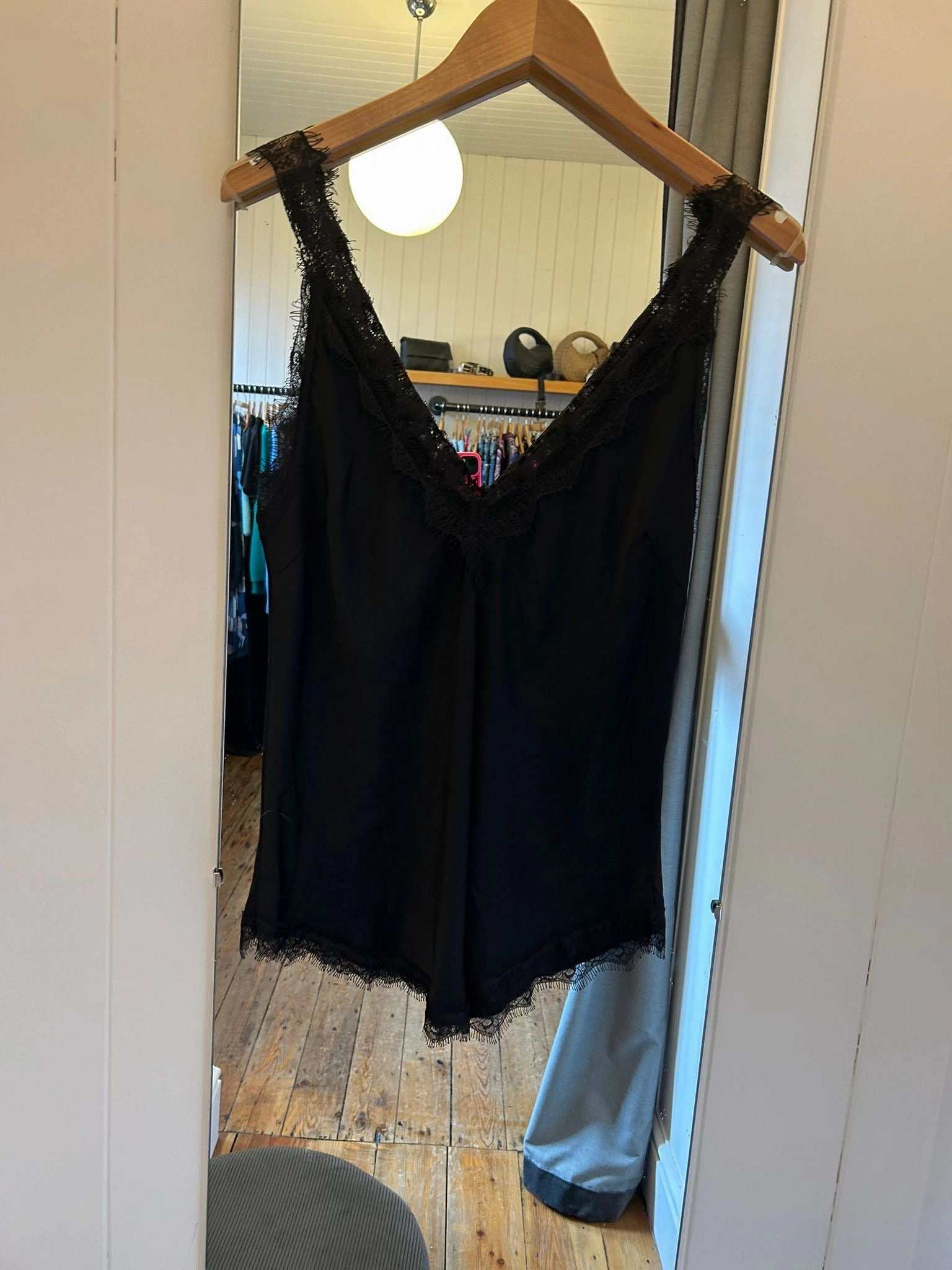 Voy 20478 Double V Cami - Black NoSlip Grip RawEdgedDesign