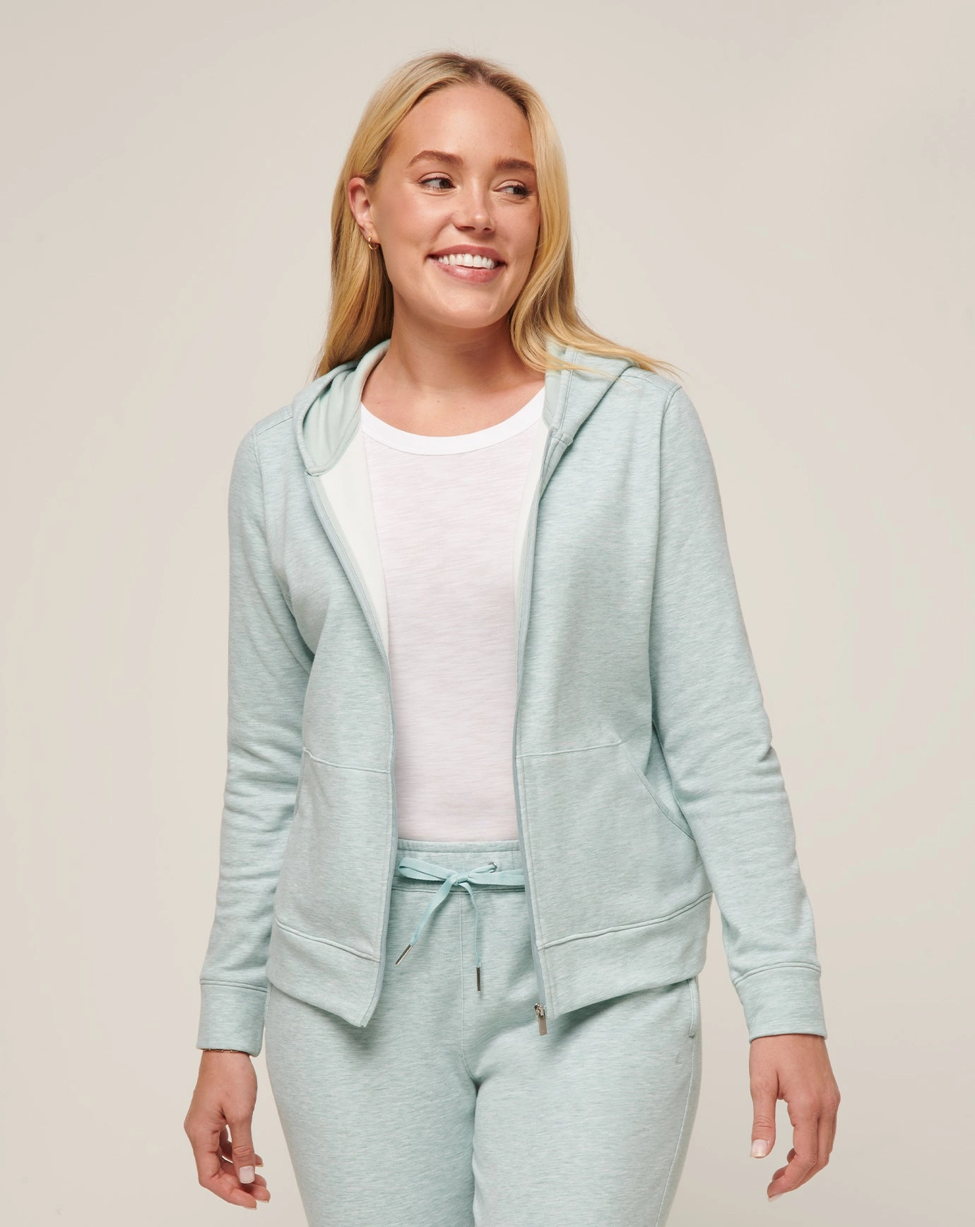 Lightweight Warmth Non Static Fiber Tech Cloud Fleece Full Zip Hoodie