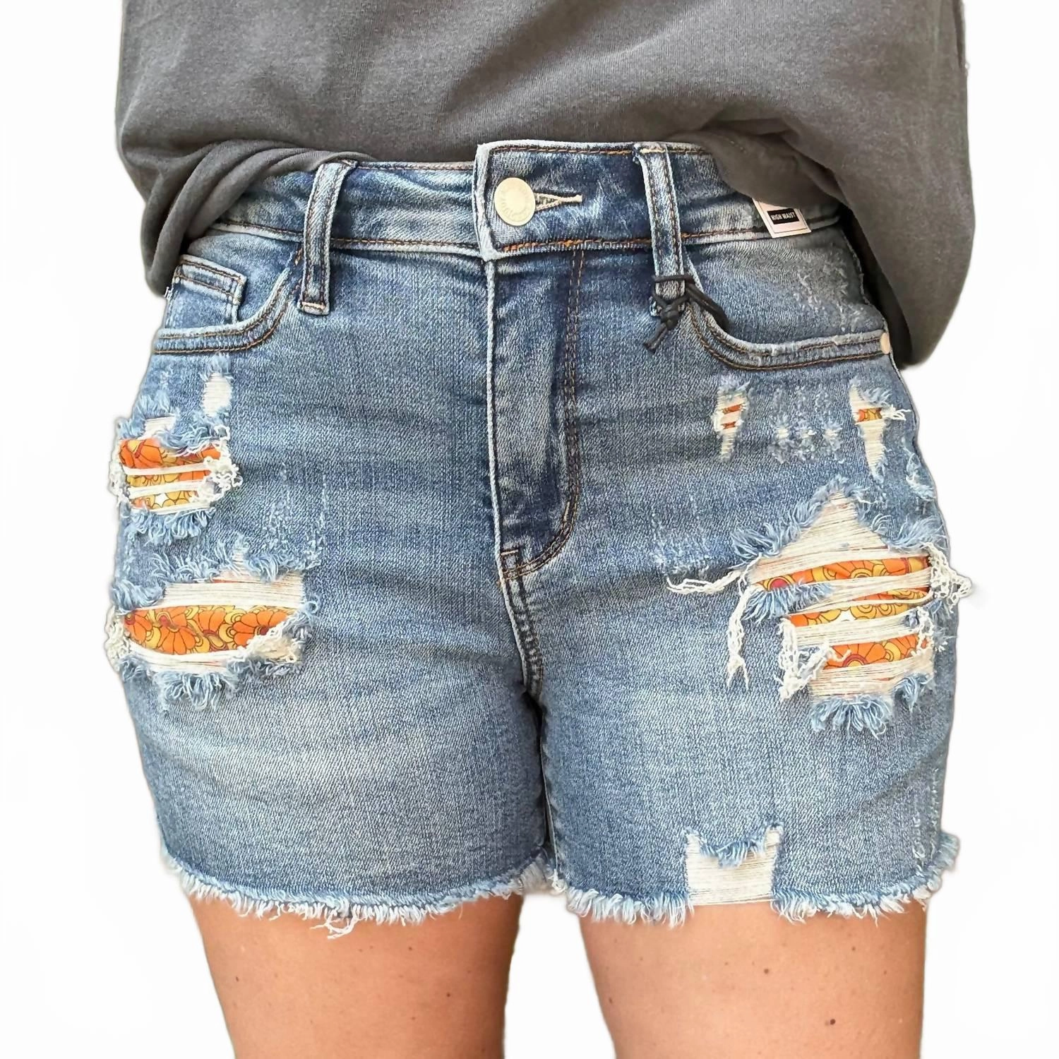 RollUpFasten Polyester fabric High Waisted Printed Lining Denim Shorts In Medium Wash