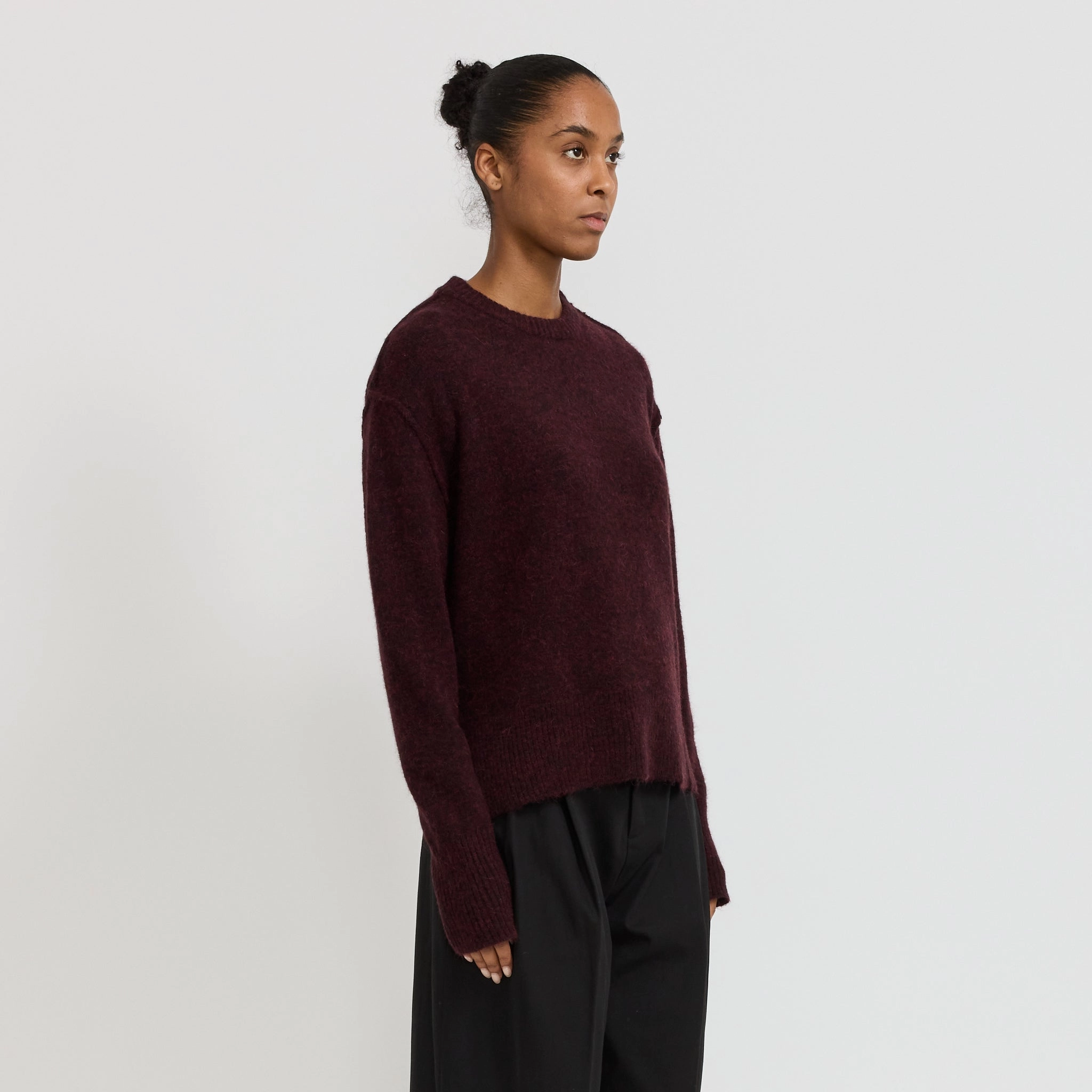 Alpaca Blend Crew Pinot Knit texture