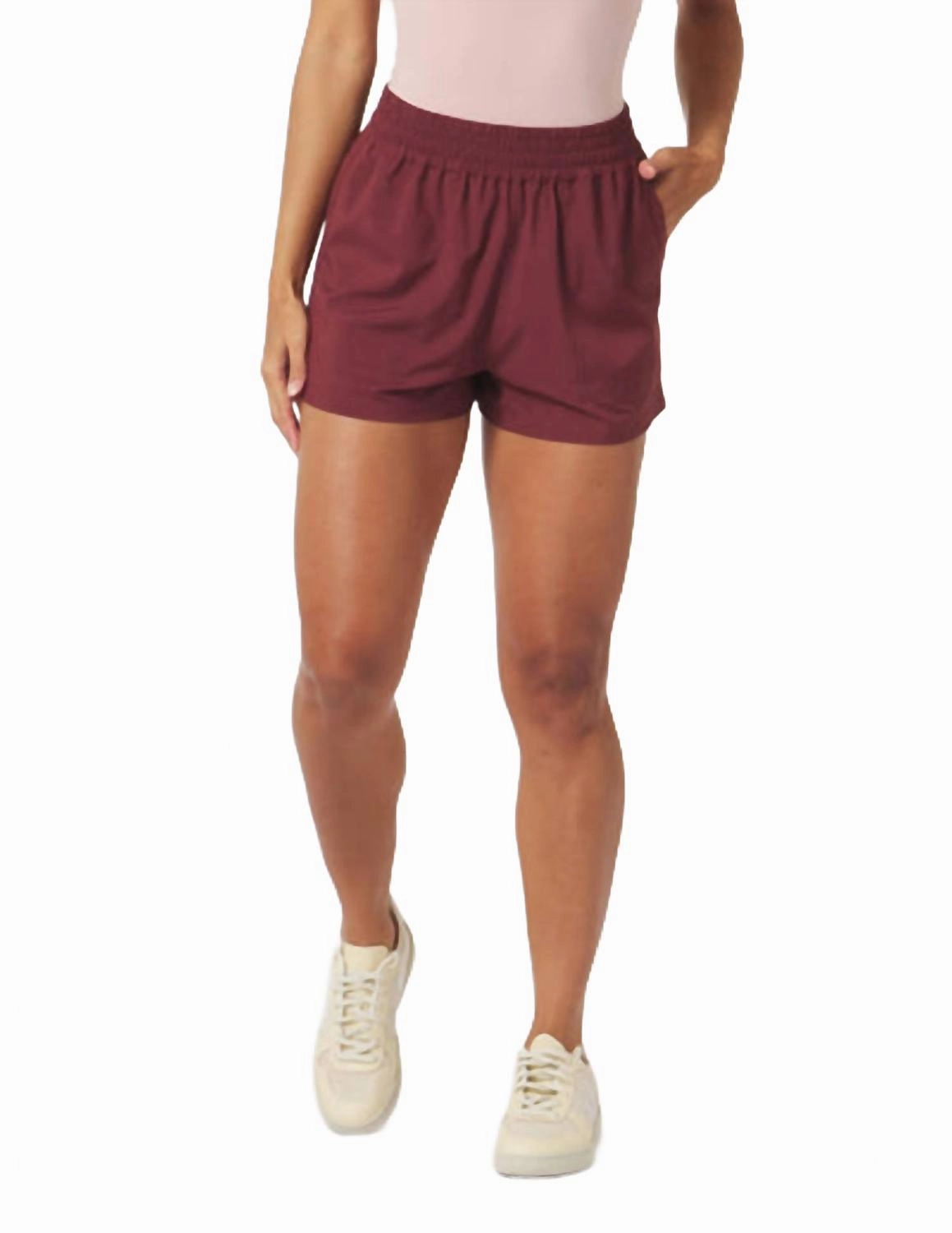 Trendy Fashion Compact Storage Feature Sydney Short In Chestnut