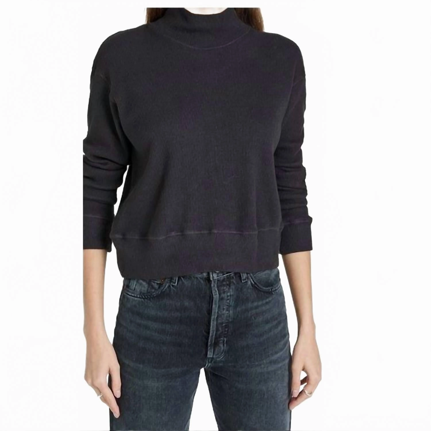 Women's Mock Sweatshirt In Washed Black Light Knit