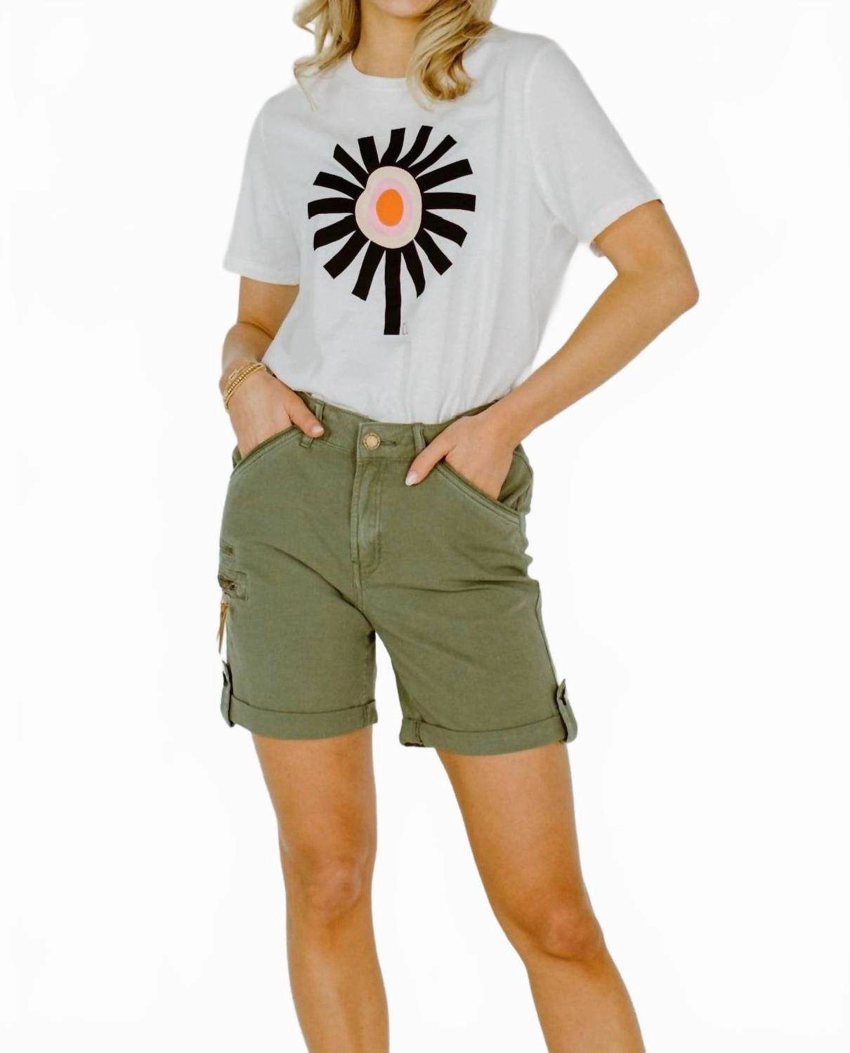 Anti Static Fabric Holiday Wear Womens Cargo Short In Celadon