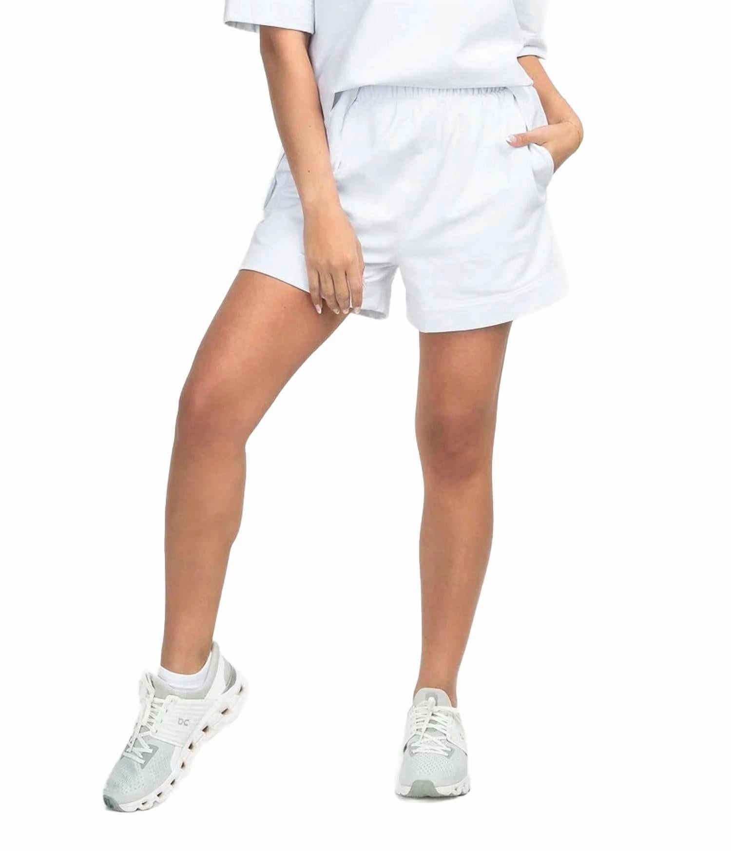 On The Daily Short In Bright White OdorControlTech